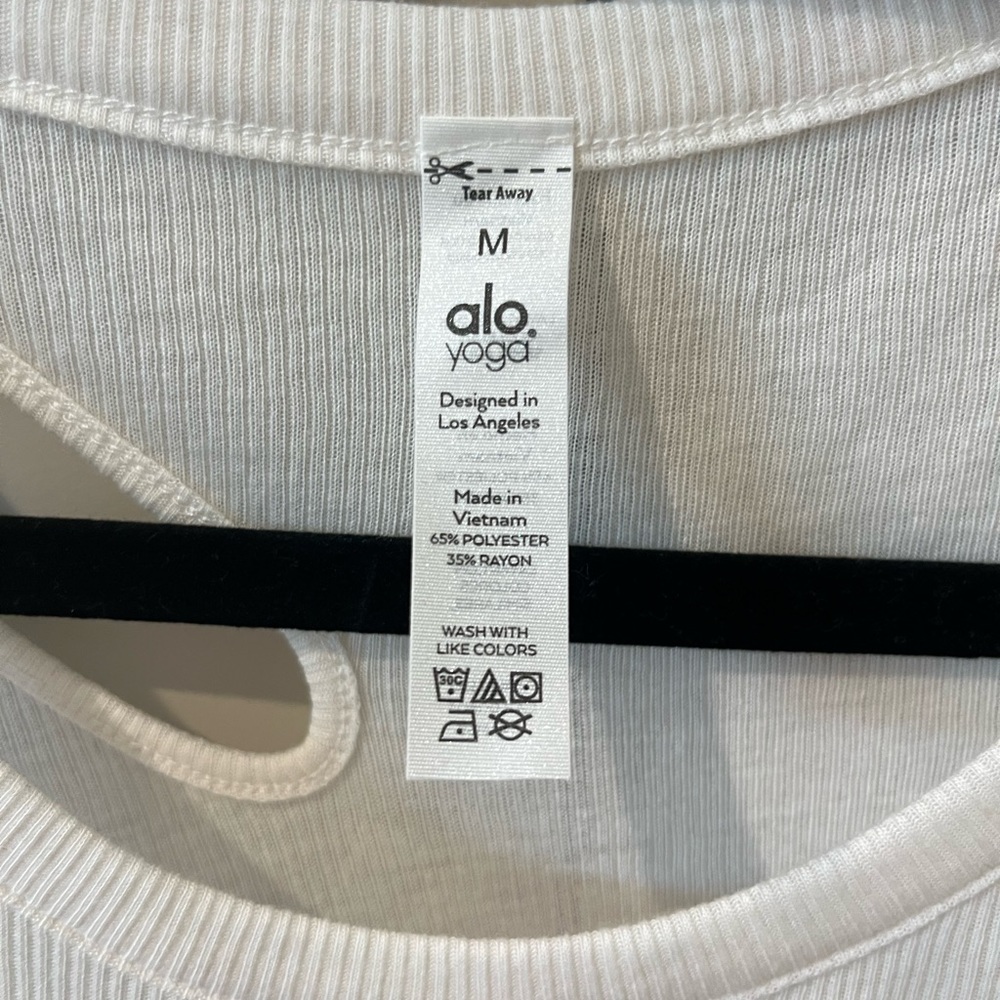 Alo Yoga Ribbed Peak Tank - S, M, L sizes available! - Picture 5 of 6